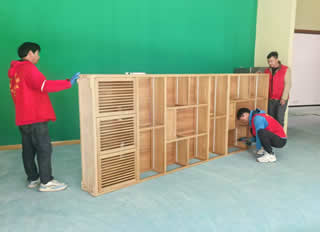 �������